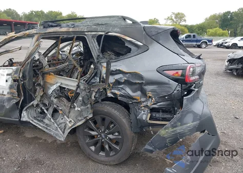 2025 Subaru Outback Onyx Edition z USA, uszkodzony, nr VIN 4S4BTALC3S3264337